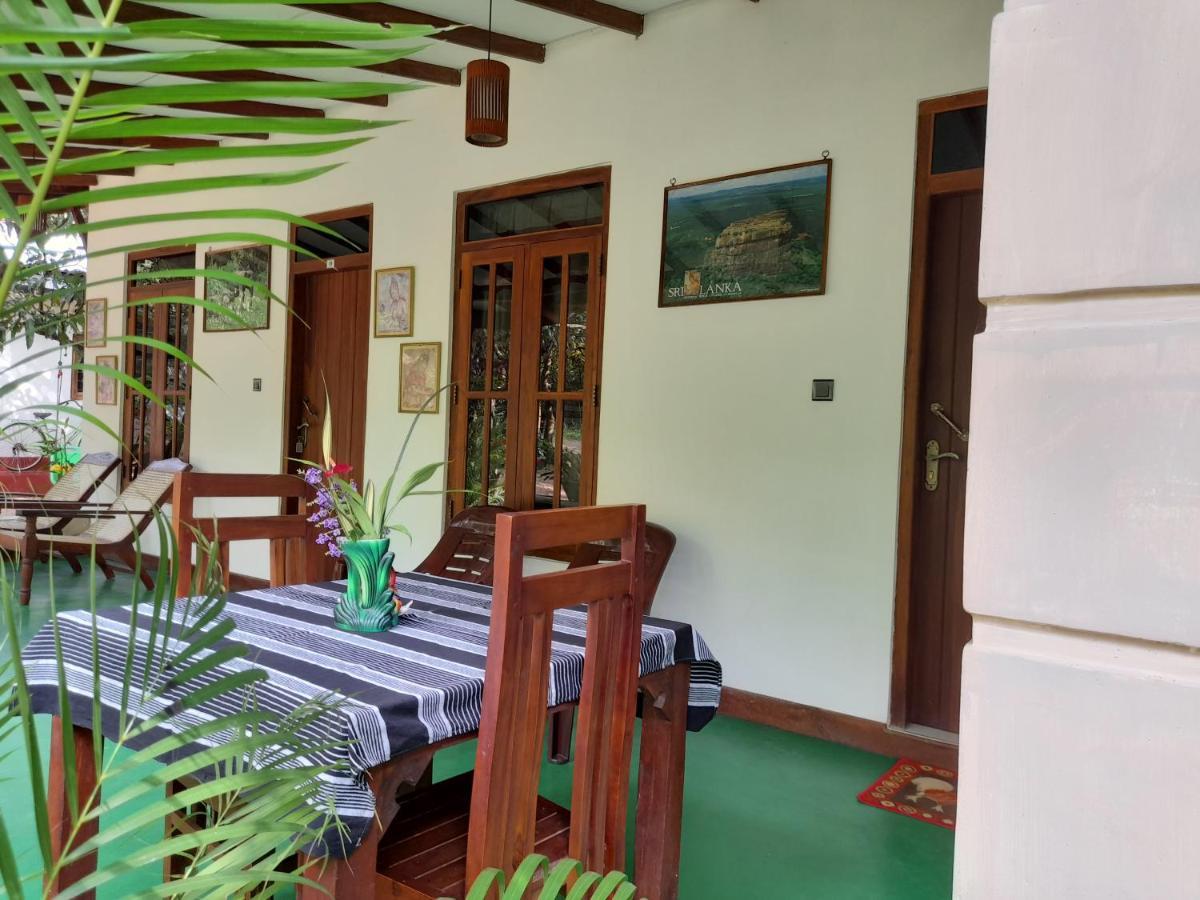 Sigiri Jungle Villa Sigiriya Buitenkant foto